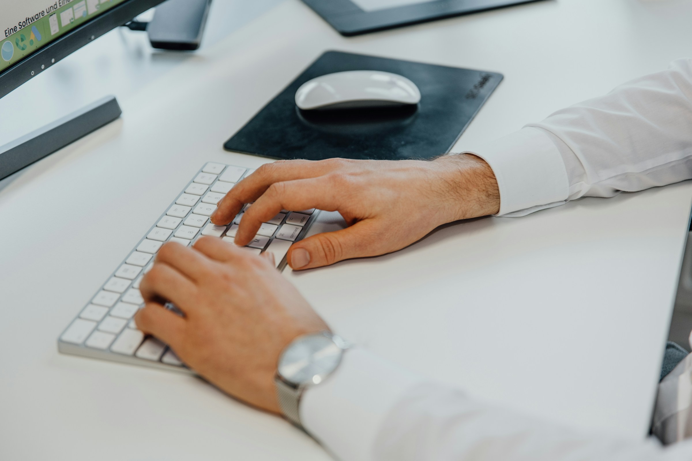 Comparing Cloud-Based and On-Premise Email Hosting Solutions